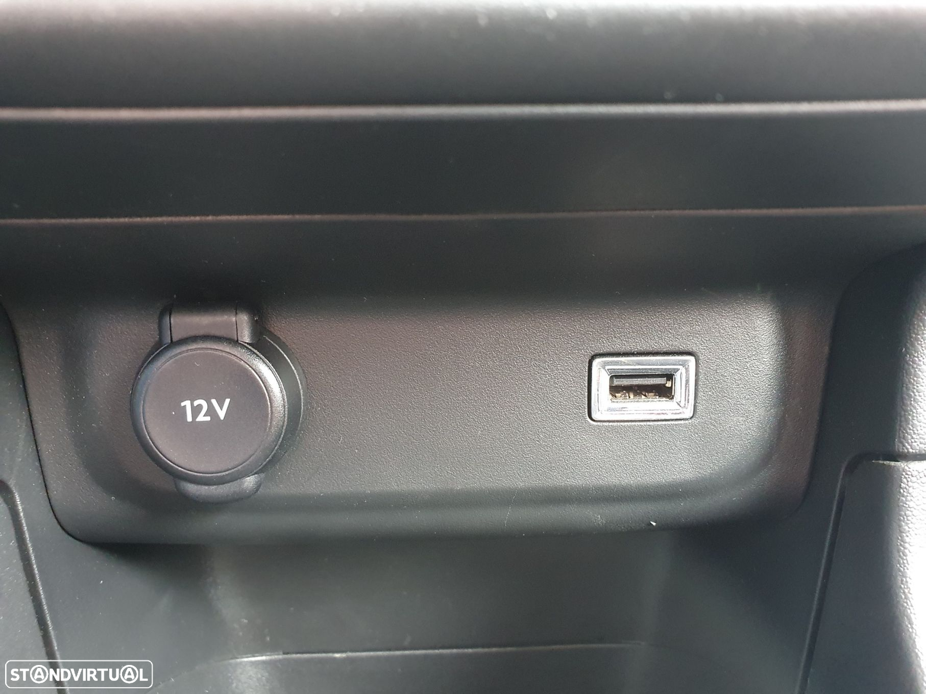 Citroën C3 1.2 PureTech C-Series - 14