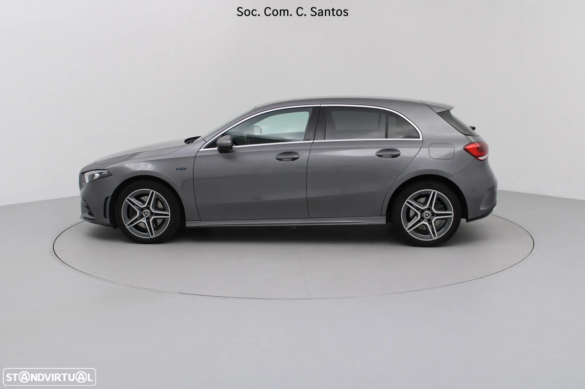 Mercedes-Benz A 250 e AMG Line - 4
