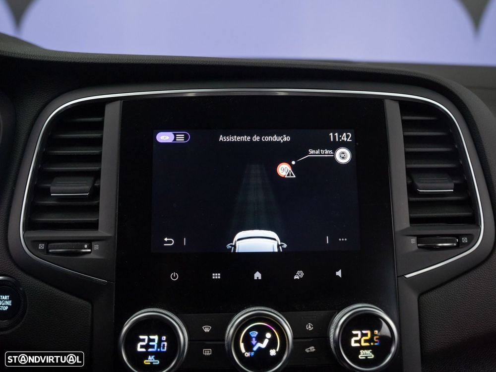 Renault Mégane Sport Tourer 1.6 E-Tech Plug-In Limited - 35