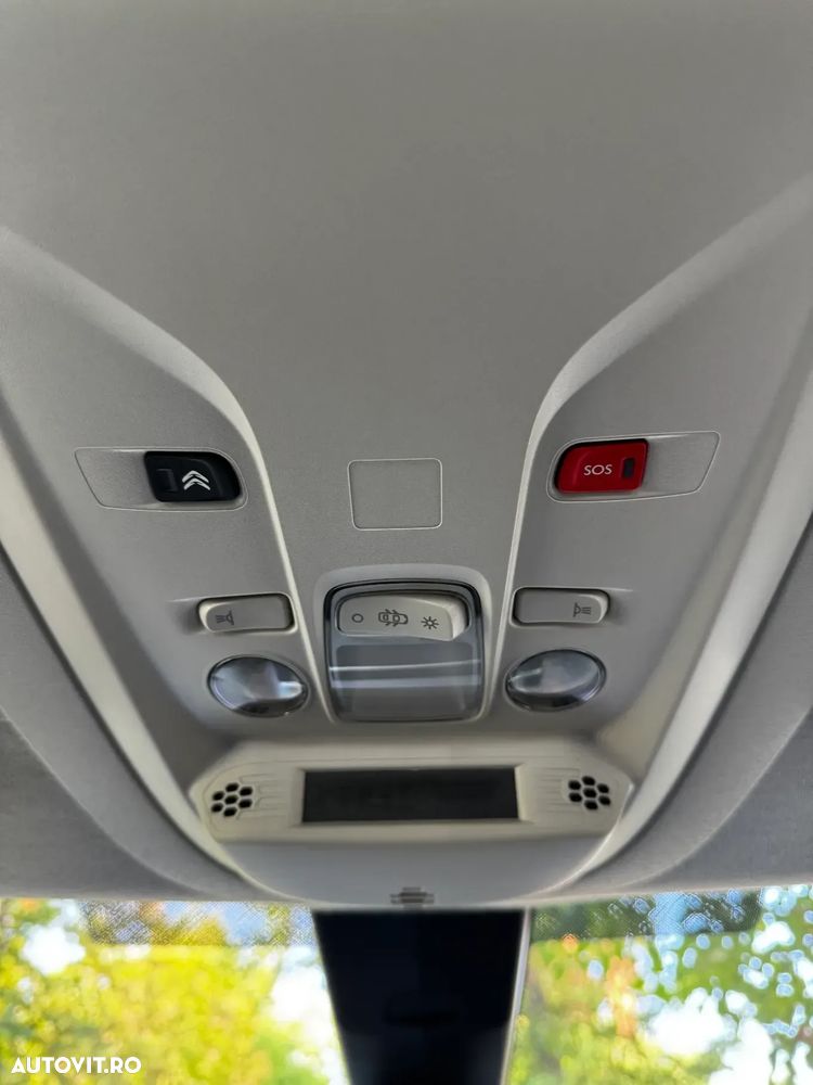 Citroën Berlingo 1.2 PureTech 110 S&S BVM6 Live - 21