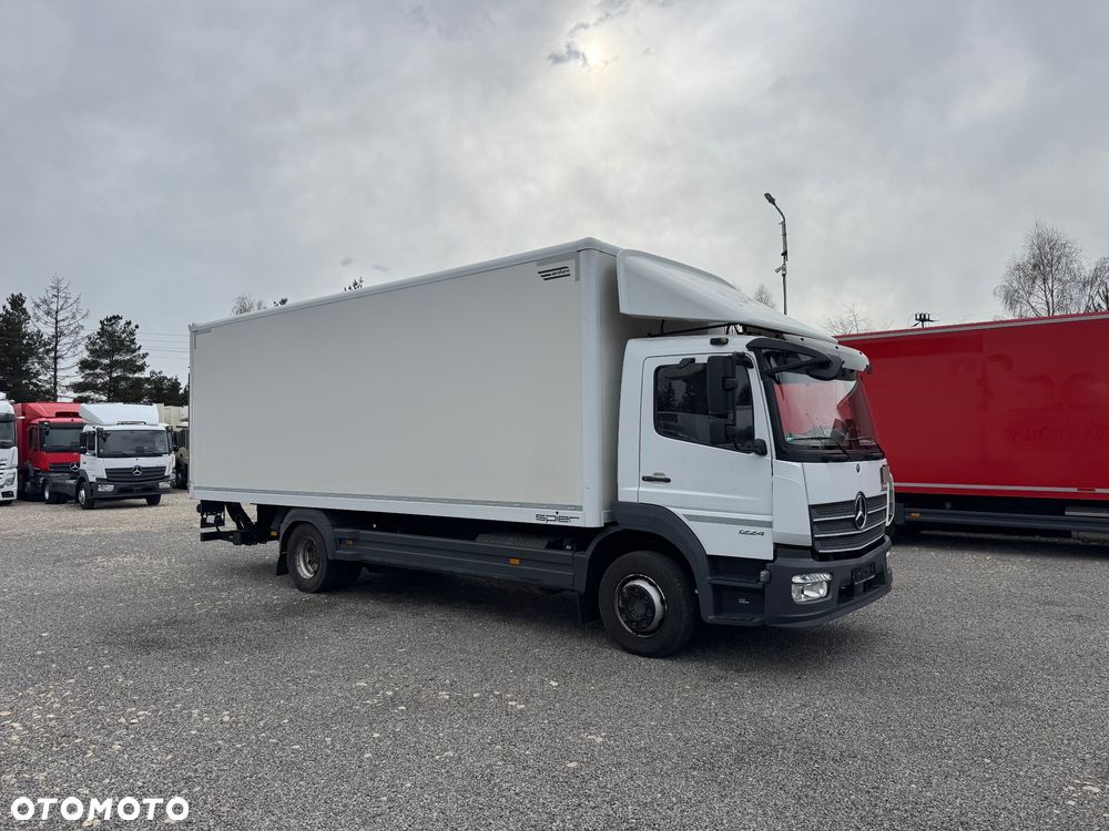 Mercedes-Benz ATEGO - 11