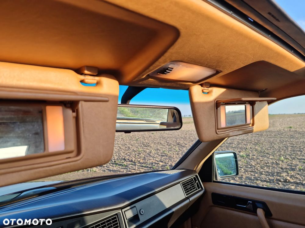 Mercedes-Benz W201 (190) - 23