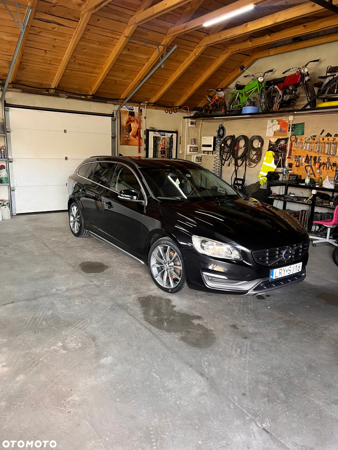 Volvo V60 D4 Drive-E Momentum - 19