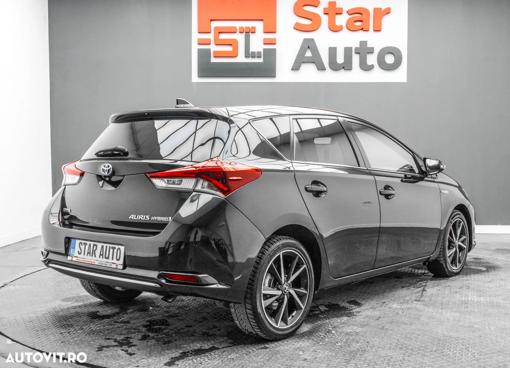 Toyota Auris 1.8 L VVT-i Sol + - 6