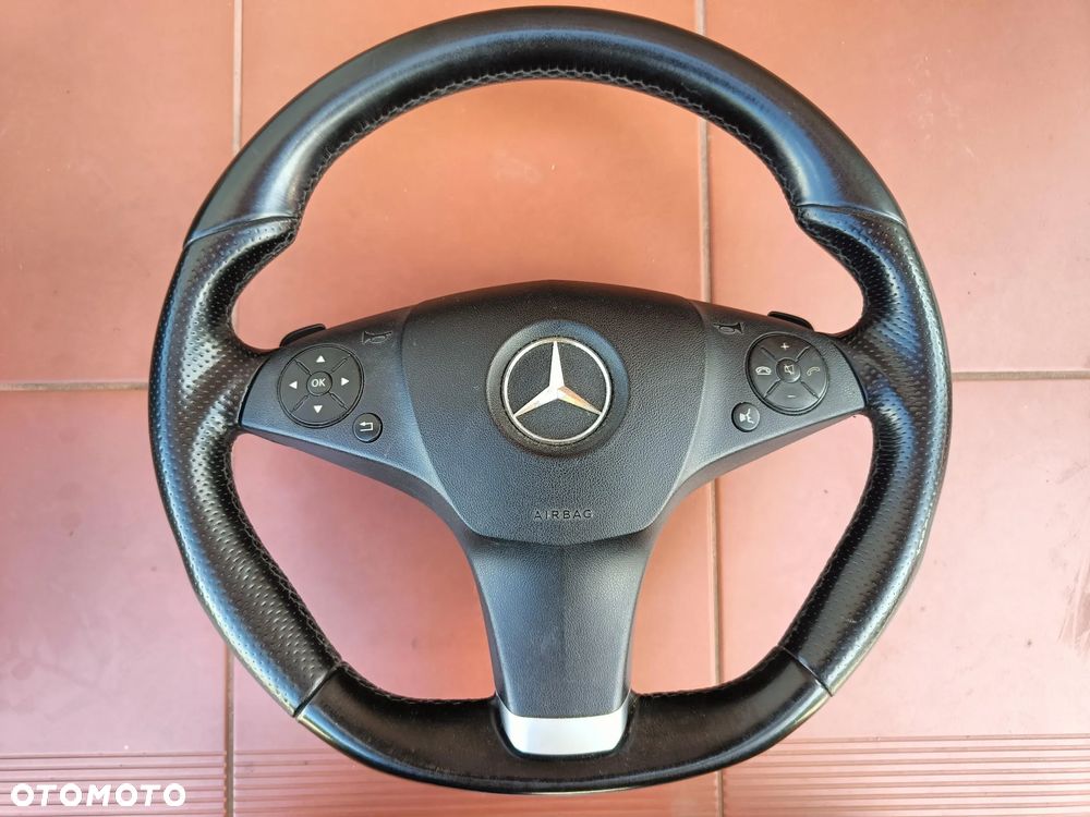 MERCEDES W204 W207 W212 KIEROWNICA AMG ŁOPATKI ORYGINAŁ IGŁA - 1