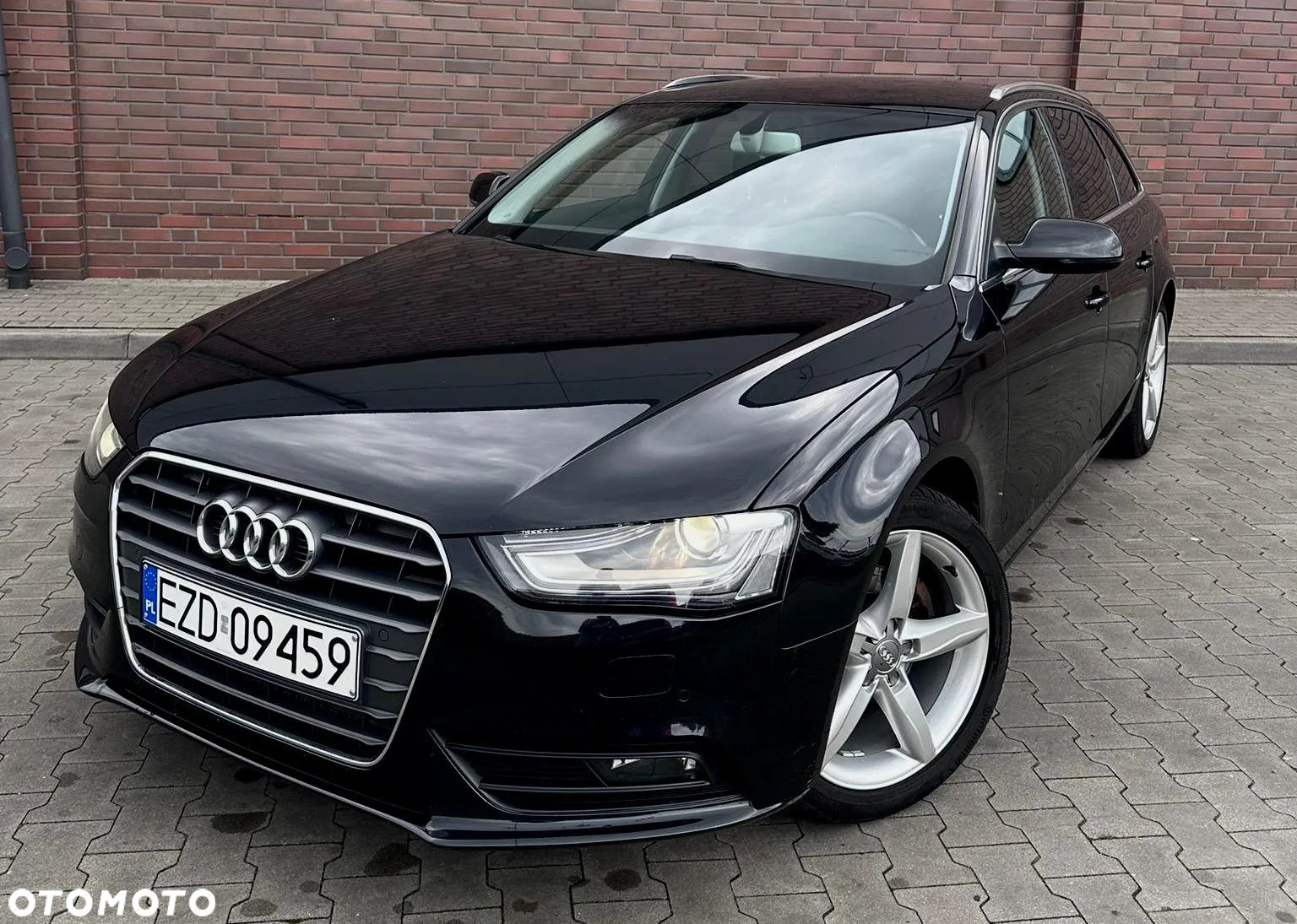Audi A4 Avant 2.0 TDI DPF Attraction - 4