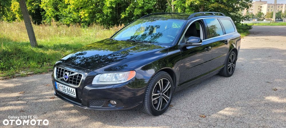 Volvo V70 2.5T Summum - 1