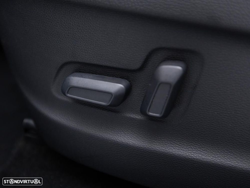 Maxus Euniq 6 - 19