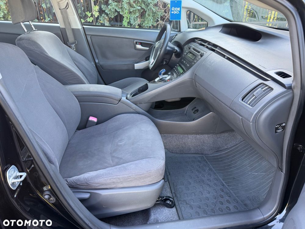 Toyota Prius - 14