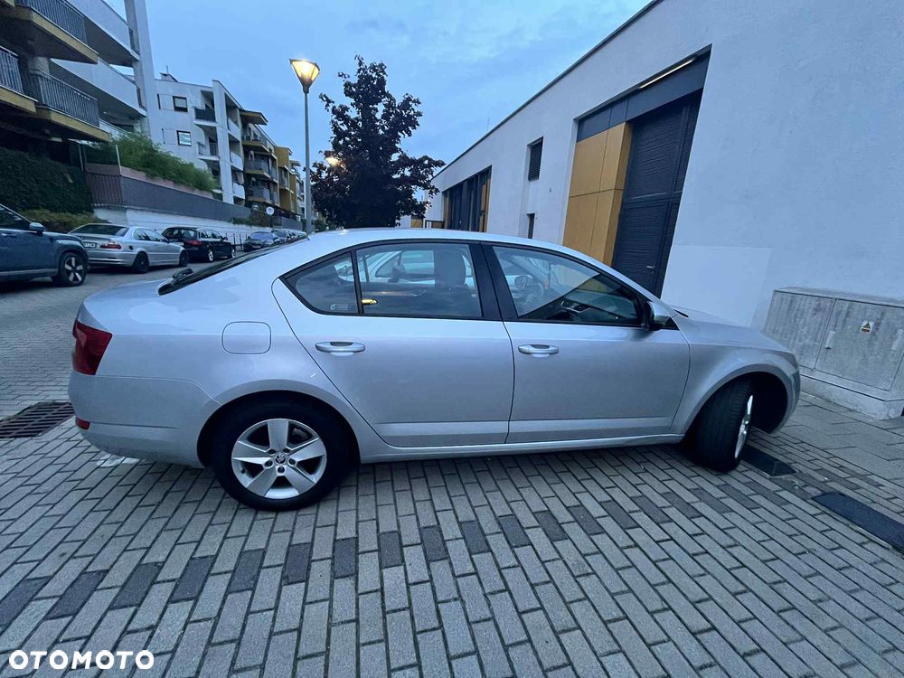Skoda Octavia 1.4 TSI Ambition - 6