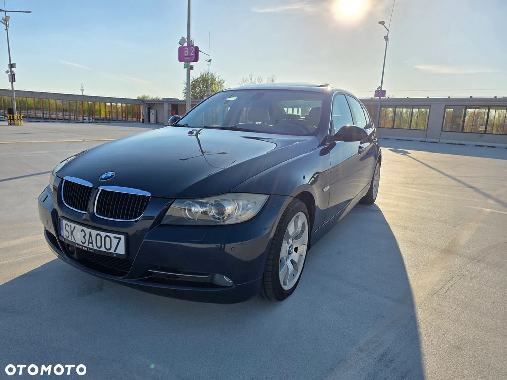 BMW Seria 3 330i - 4