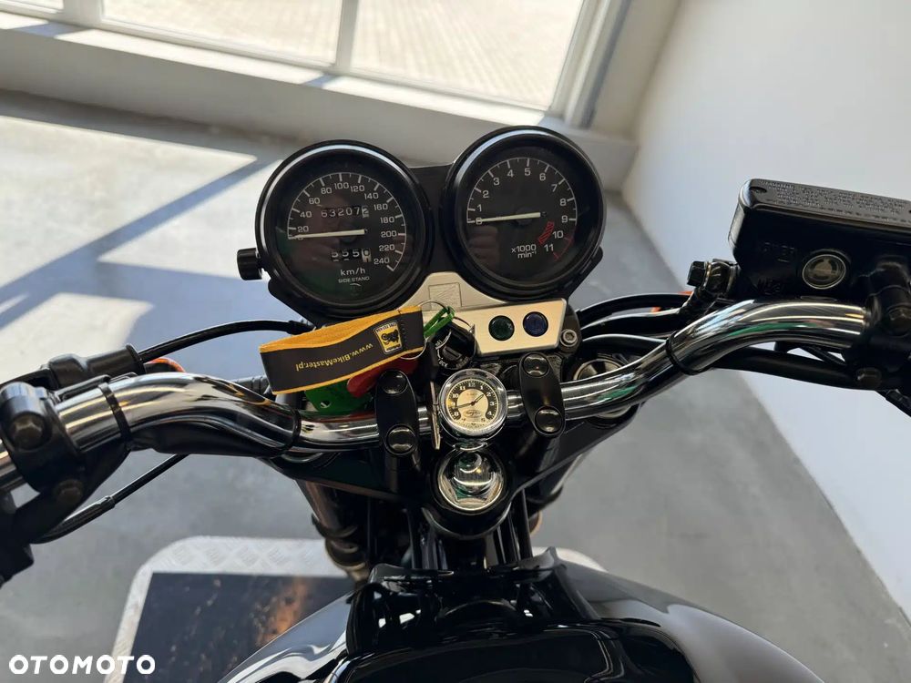 Honda CB - 32