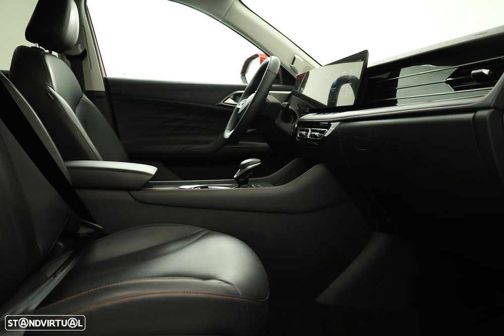 MG EHS 1.5 T-GDI Plug-in Hybrid Luxury - 17