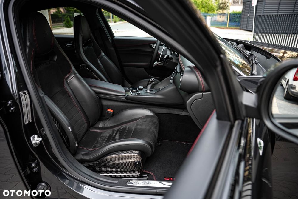 Alfa Romeo Giulia 2.9 Bi Turbo V6 Quadrifoglio - 28
