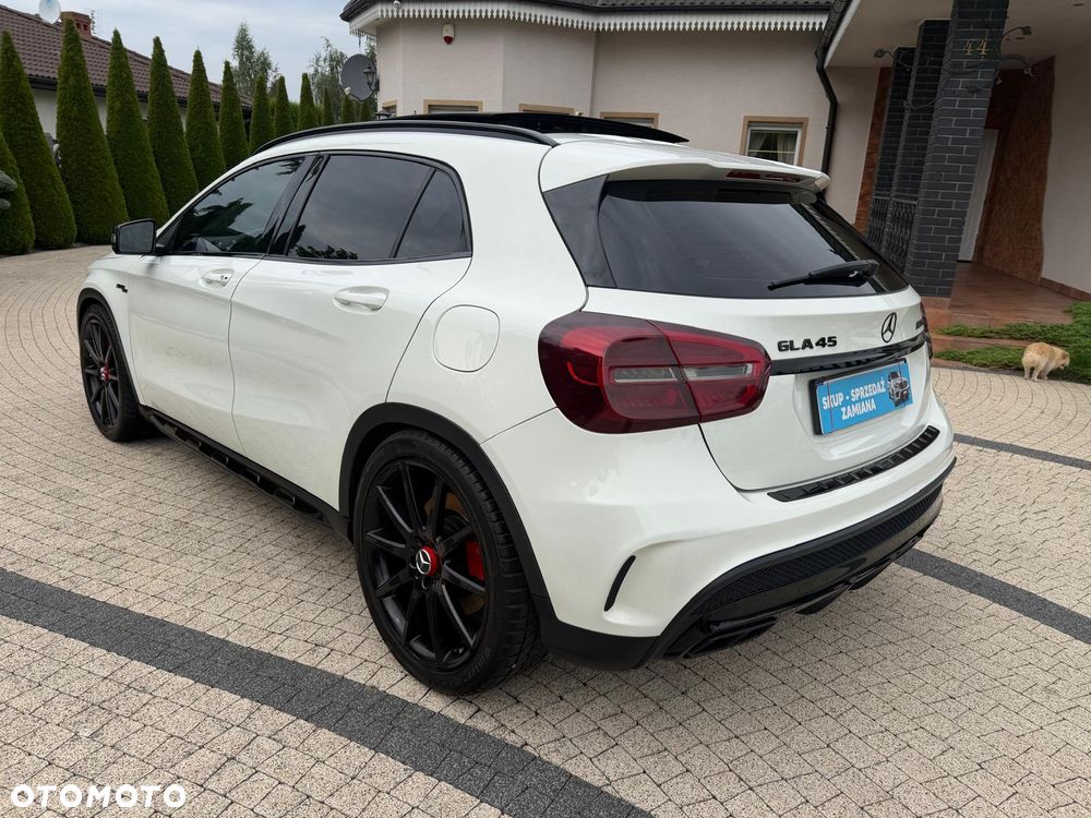Mercedes-Benz GLA 45 AMG 4Matic 7G-DCT - 35