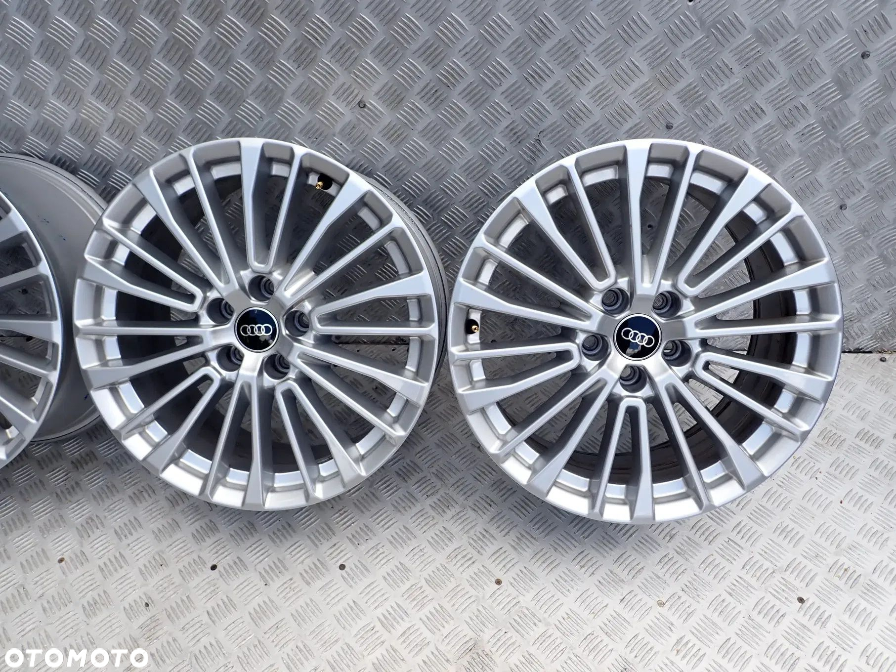 FELGI ALUMINIOWE AUDI A6 C7 A5 5X112 ET39 8JX18 4K0601025C - 2