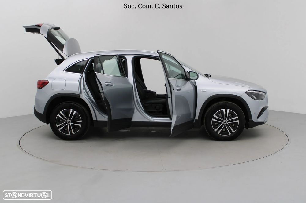 Mercedes-Benz GLA 250 e Progressive - 12