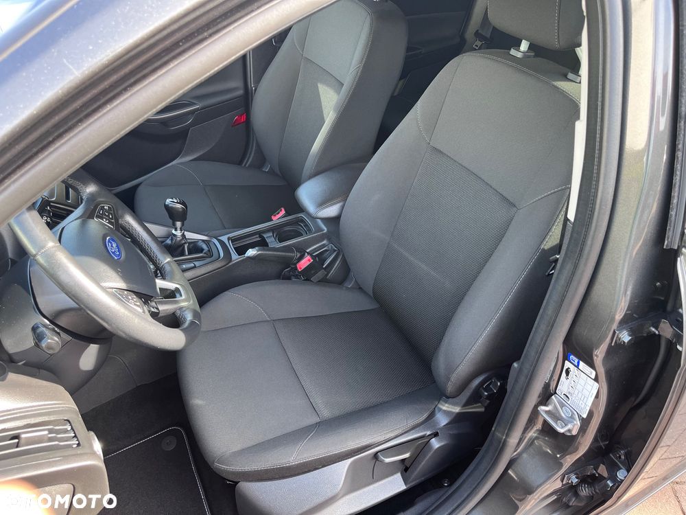 Ford Focus 1.5 EcoBlue STart-Stopp-System TITANIUM - 15