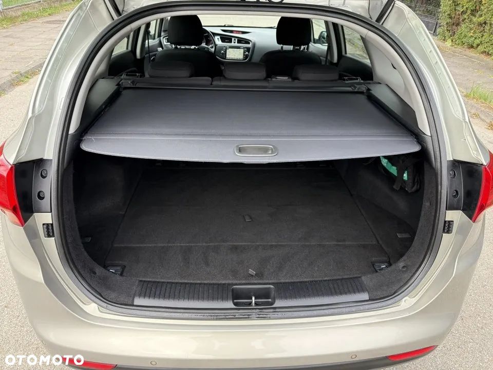 Kia Ceed 1.6 GDI SW Platinum Edition - 38