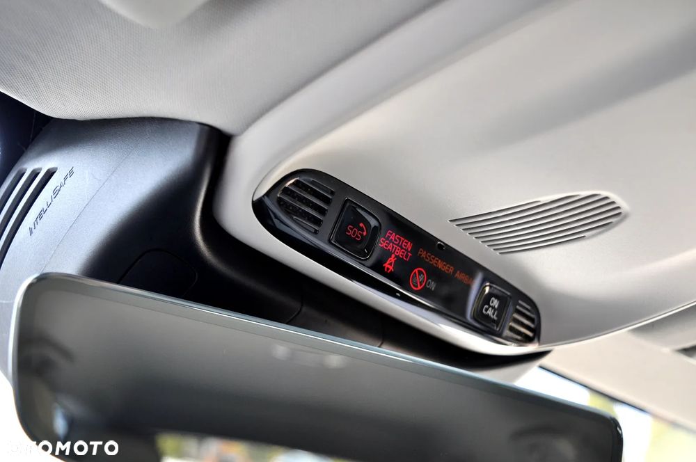 Volvo V60 T6 AWD Recharge Geartronic Inscription - 37