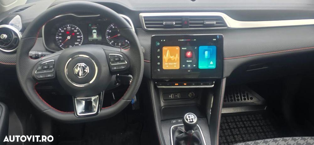 MG ZS 1.5 GSL 5MT Exclusive - 7