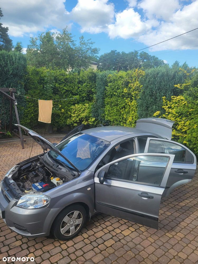 Chevrolet Aveo - 8