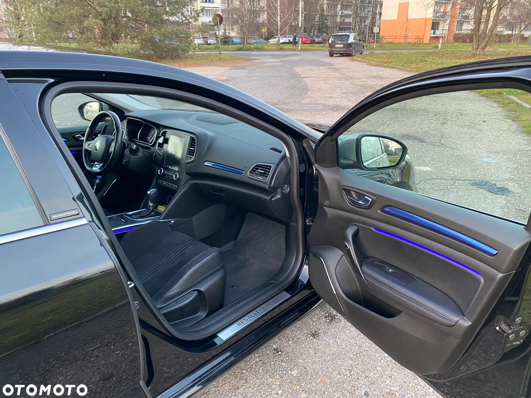 Renault Megane ENERGY dCi 165 EDC GT - 8