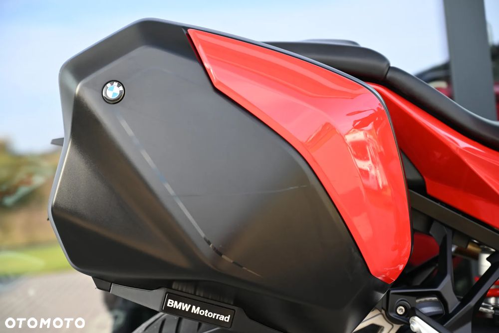 BMW XR - 40