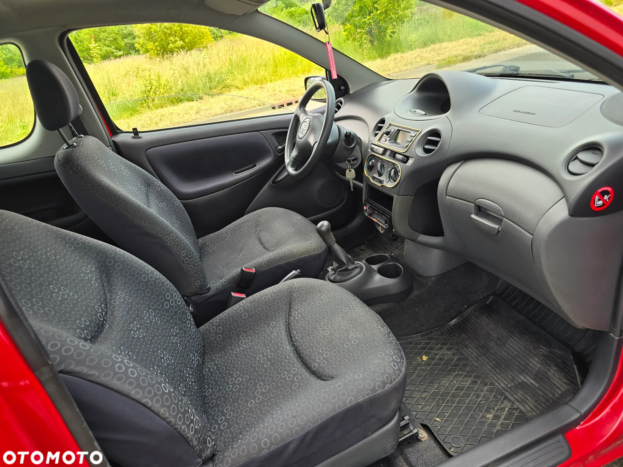 Toyota Yaris 1.0 - 16