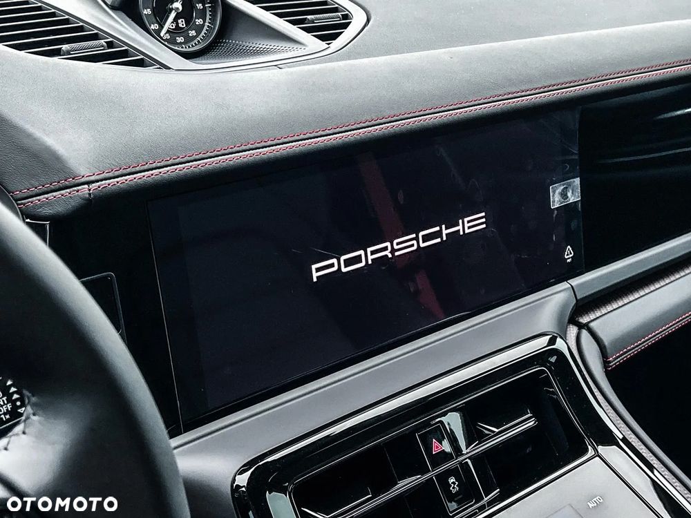 Porsche Panamera - 21