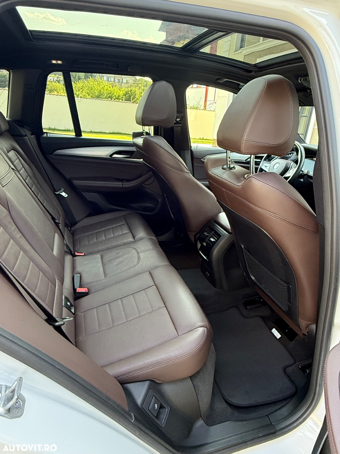 BMW iX3 - 8