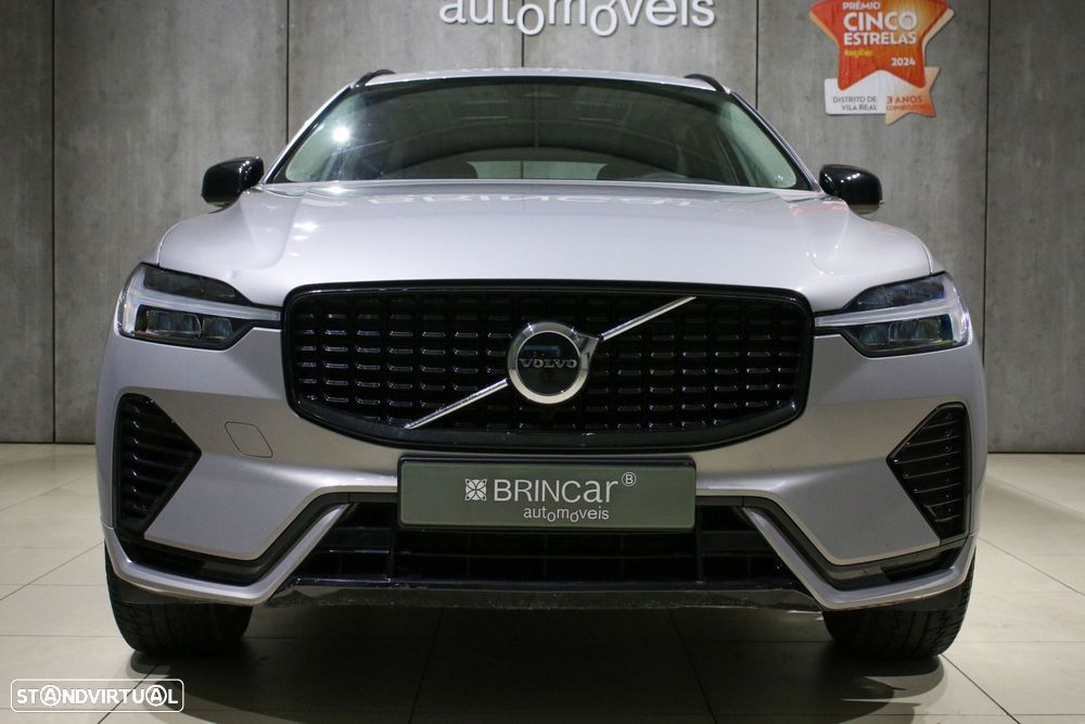 Volvo XC 60 2.0 T6 PHEV Plus Dark AWD — fotografia 6