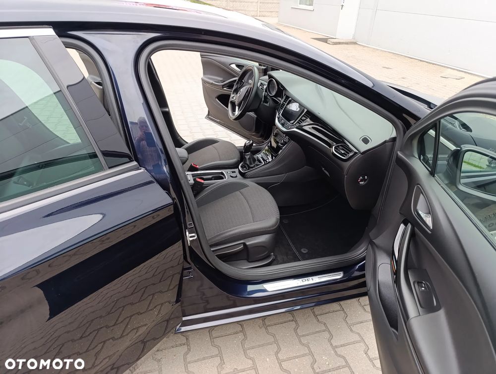 Opel Astra 1.4 Turbo Innovation - 24