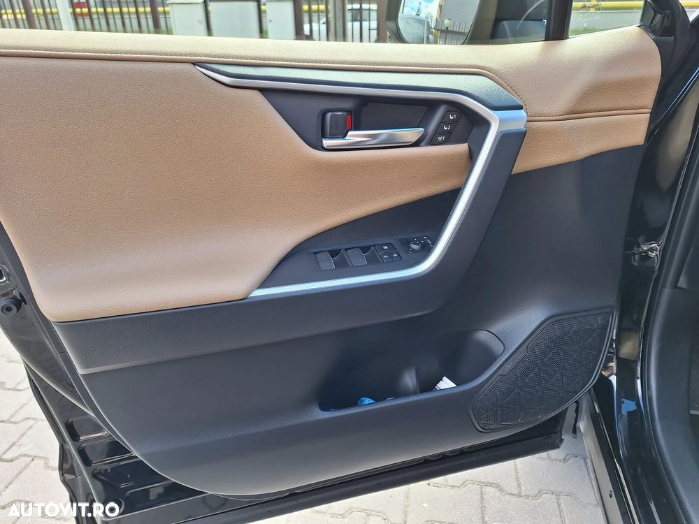 Toyota RAV4 2.5 VVT-iE 4x4 Luxury Premium - 11