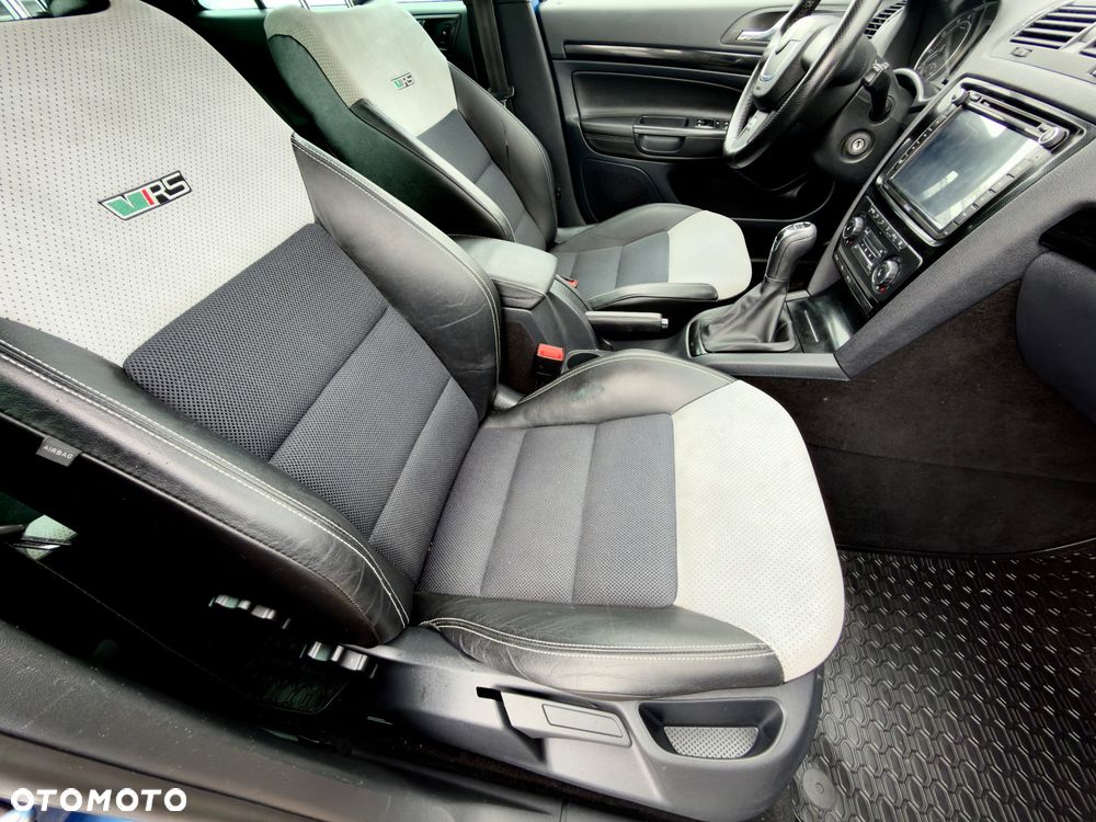 Skoda Octavia 2.0 TSI RS - 23