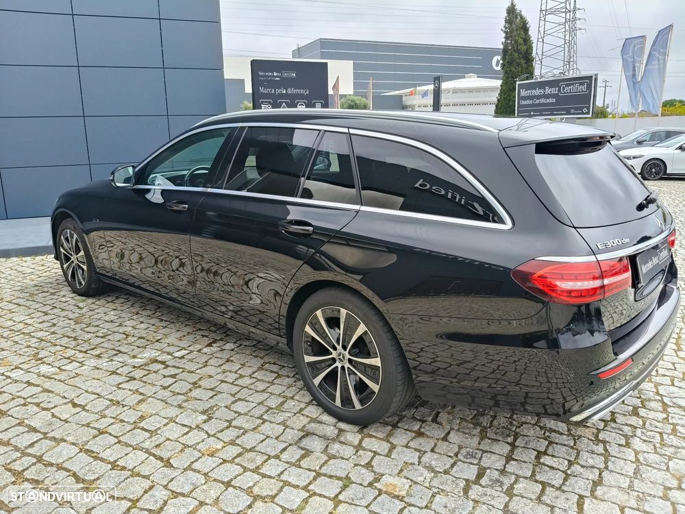 Mercedes-Benz E 300 de Avantgarde 4Matic - 16