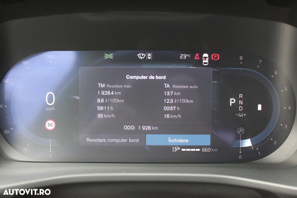 Volvo XC 40 B4 AT FWD MHEV Ultimate Dark - 23