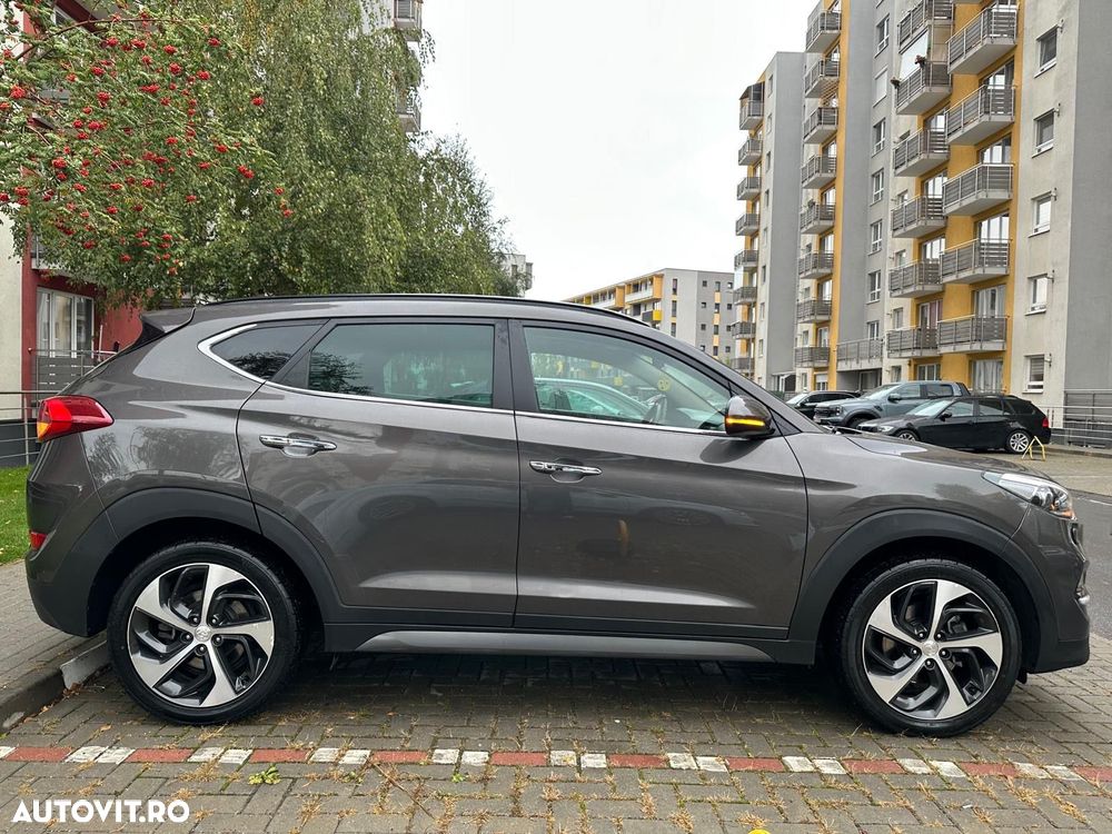 Hyundai Tucson blue 1.7 CRDi 2WD DCT Premium - 31