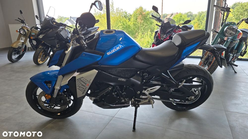 Suzuki GSX - 1