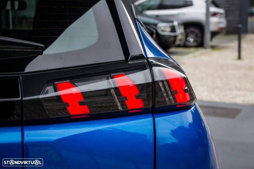 Peugeot 2008 1.2 PureTech Active - 9