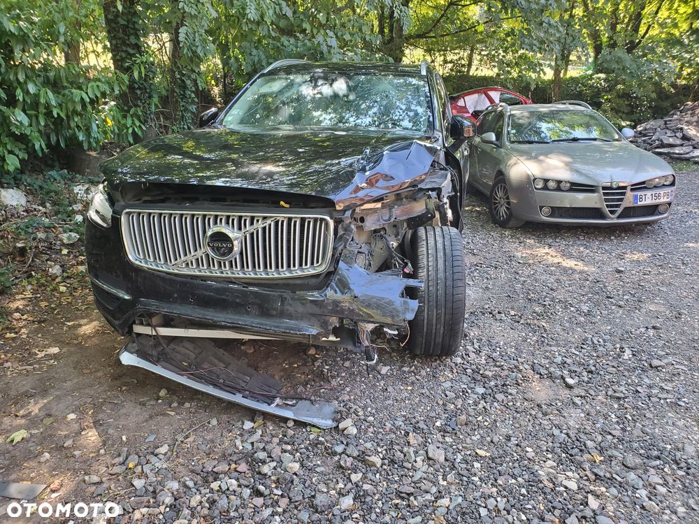 Volvo XC 90 T8 AWD Recharge Geartronic Inscription Edition - 4