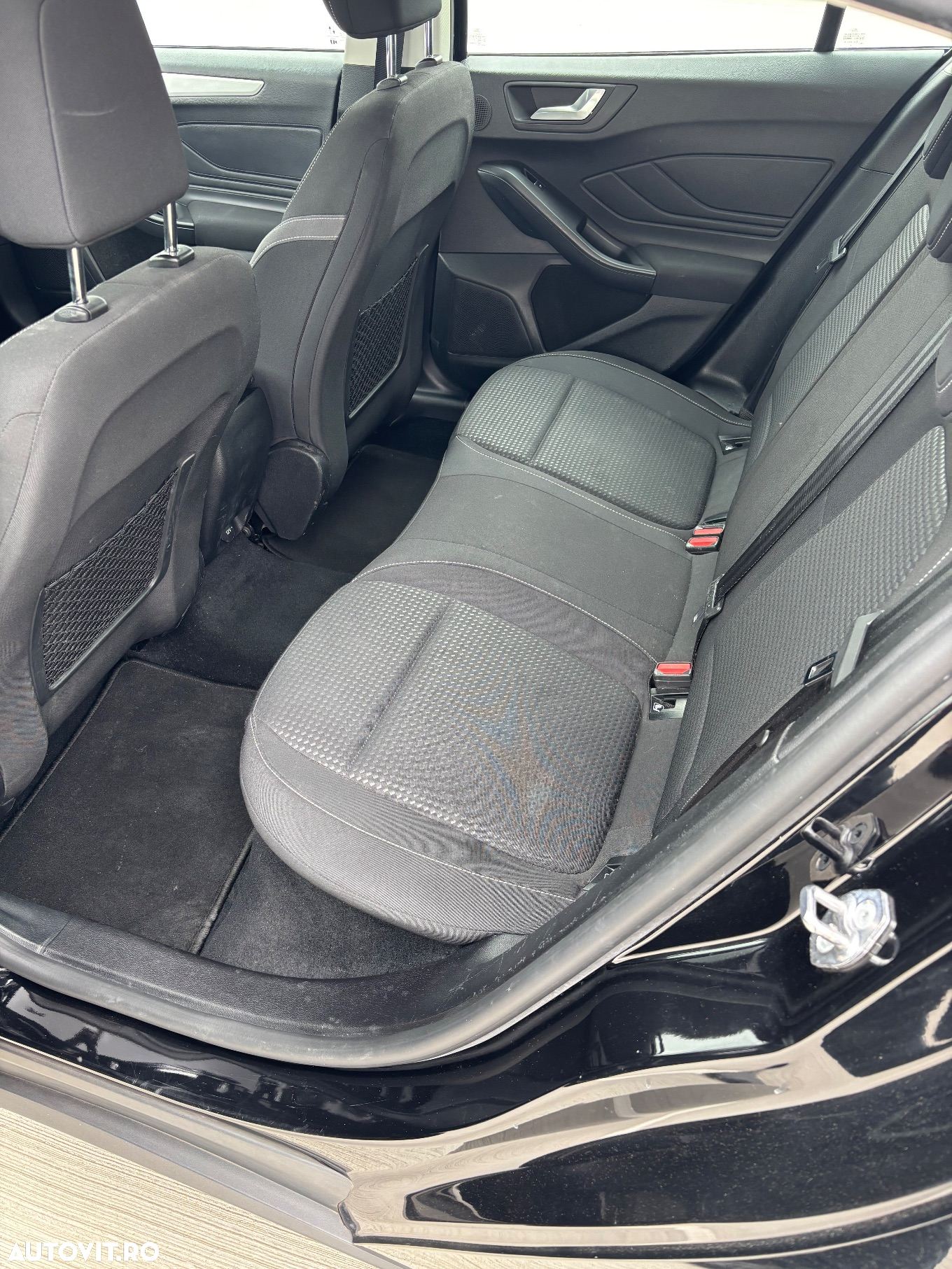 Ford Focus 1.0 EcoBoost Trend Edition - 6