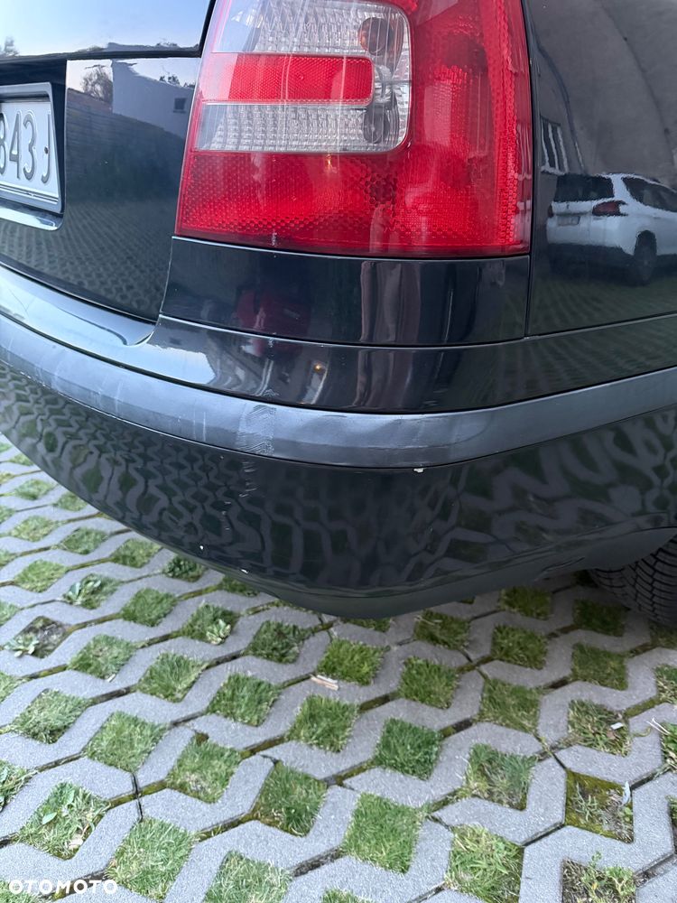 Skoda Octavia 1.6 Ambiente - 16