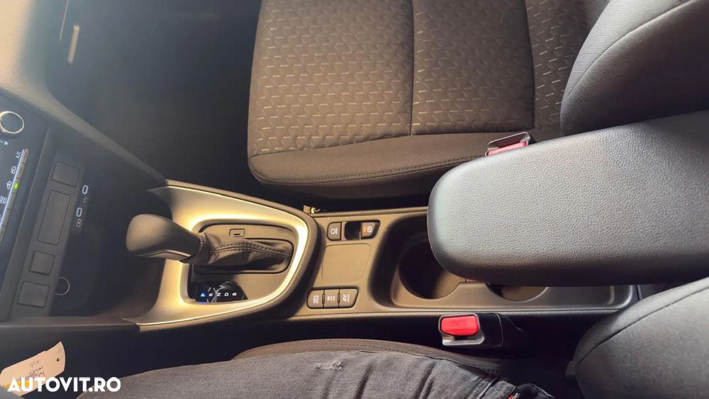 Toyota Yaris Cross 1.5 VVT-i HSD 4x2 Active - 13