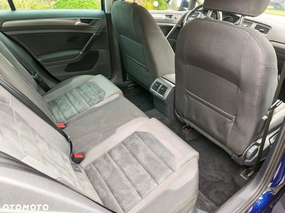 Volkswagen Golf 2.0 TDI SCR DSG Comfortline - 13
