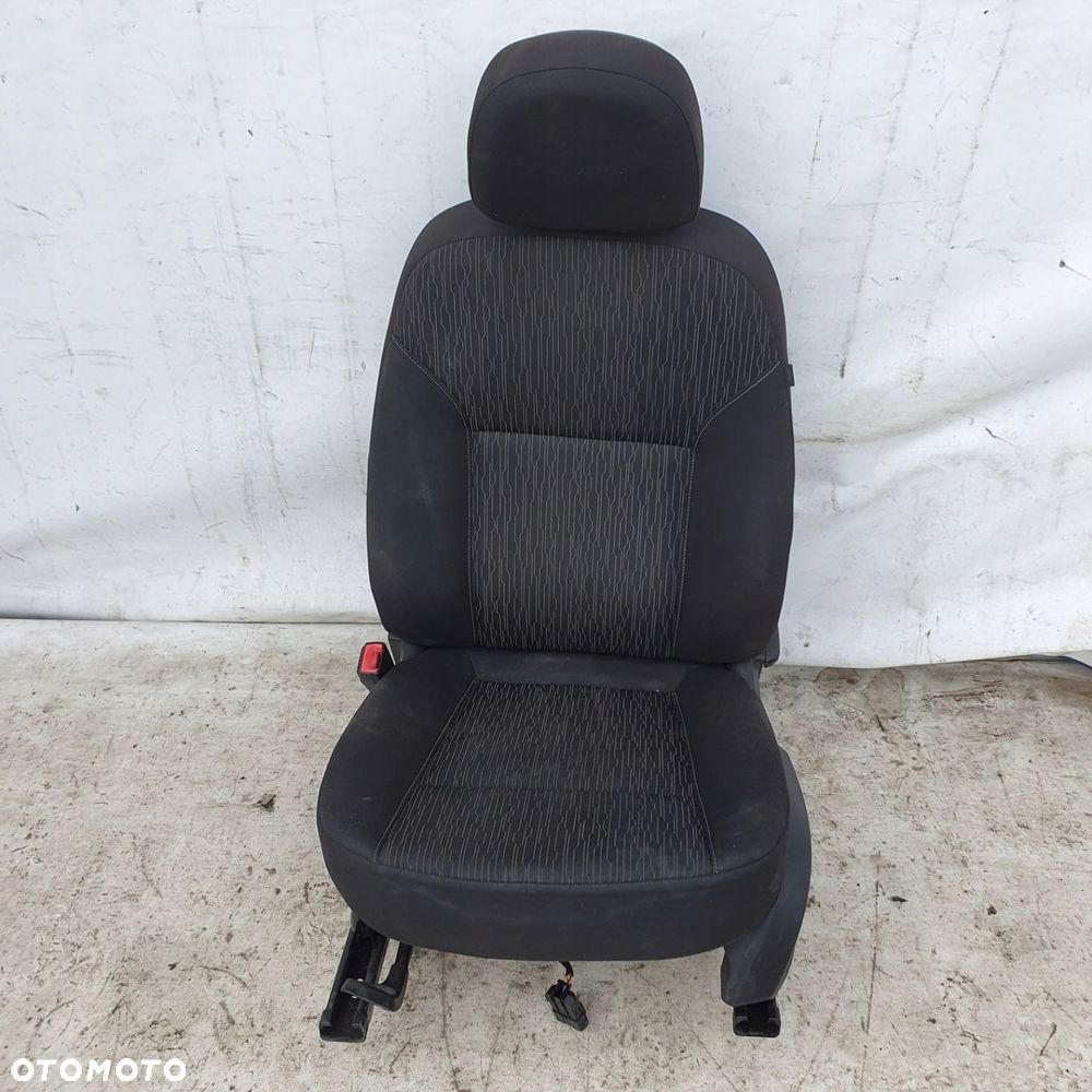fotel kierowcy Opel Astra J HB - 1