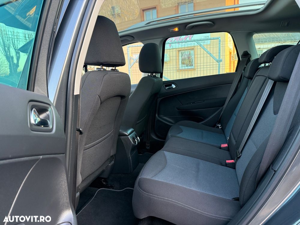 Peugeot 308 HDi FAP 150 Family - 9