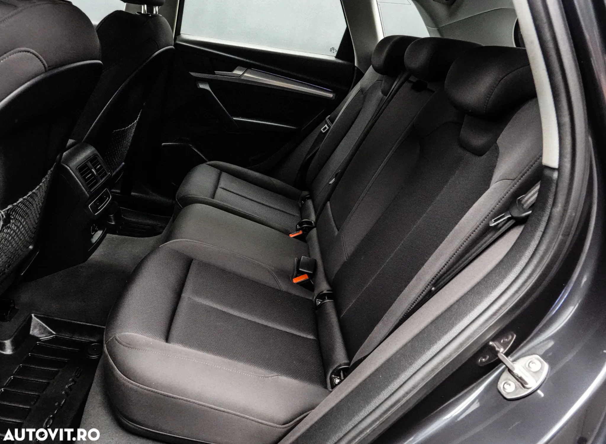 Audi Q5 2.0 40 TDI quattro S tronic Design - 15