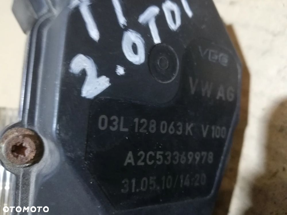 Przepustnica Audi TT 03L128063K - 3