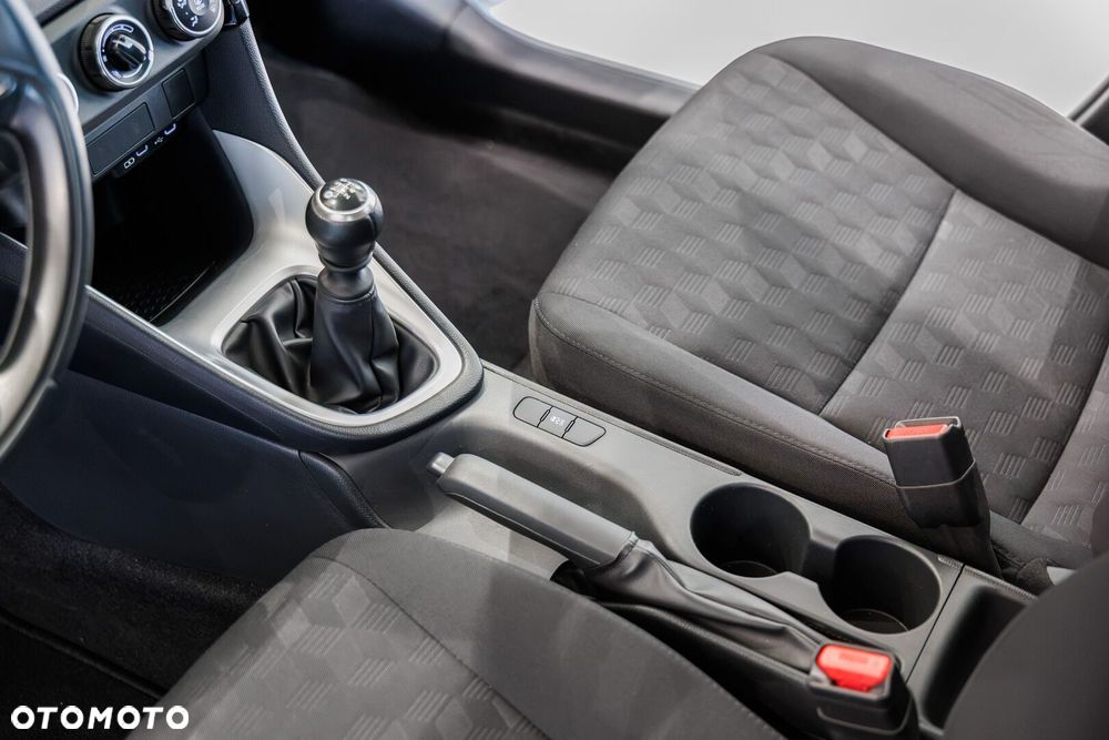 Toyota Yaris 1.5 Comfort - 33